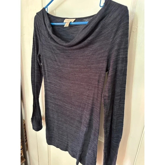 Loft Women’s size x-small Blue long sleeve blouse - Picture 2 of 6